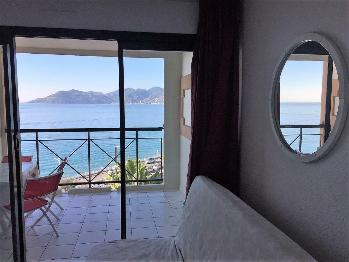 Cannes - view Cap Esterel Extérieur photo